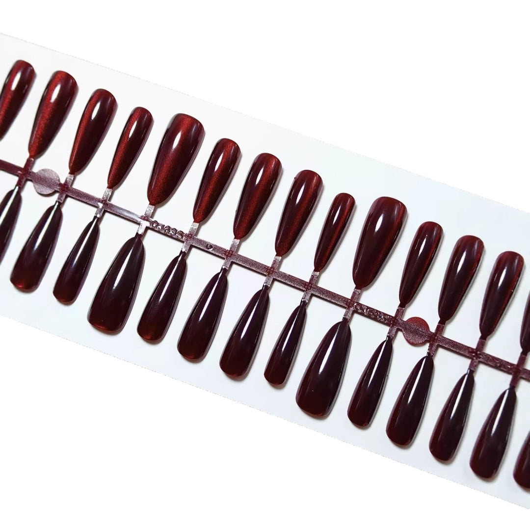Elegant artificial nails in modern almond shape design Bowlift