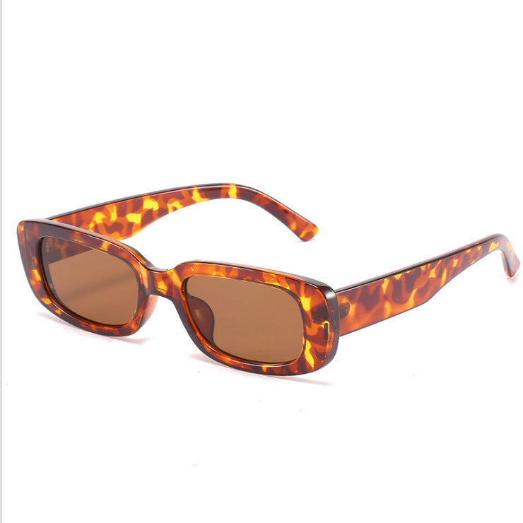 Fashion-Forward Square Frame Sunglasses Bowlift