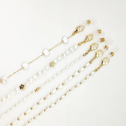 Elegant Pearl Beaded Eyewear Chain Bowlift