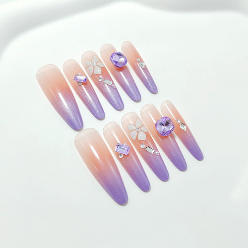 Creative Nail Art Set with Glitter and Flower Design Bowlift