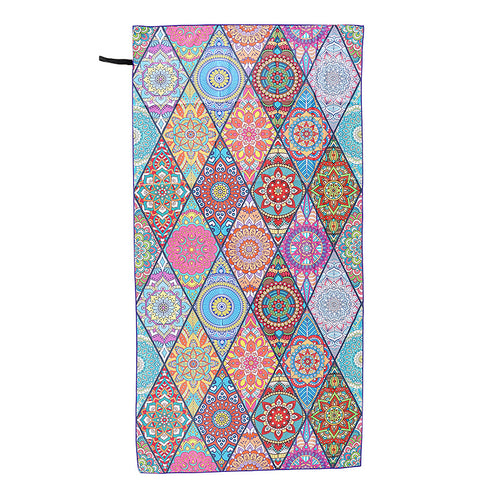 Beach towel with artistic mandala design Bowlift