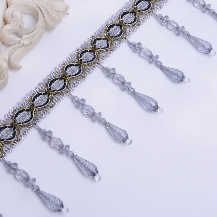 Embellished lace edge Bowlift