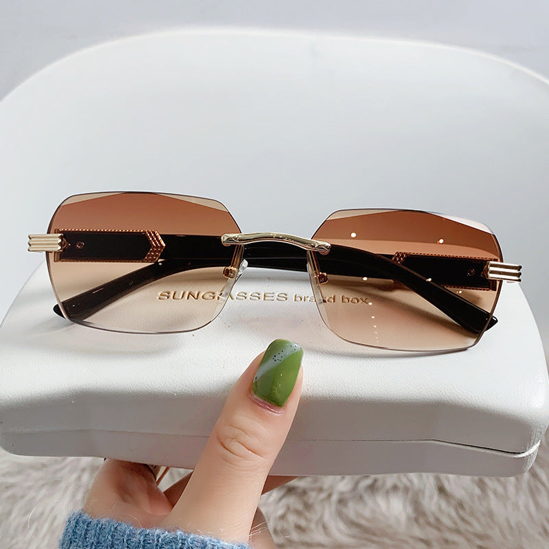 Avant-Garde Luxury Shield Sunglasses Bowlift