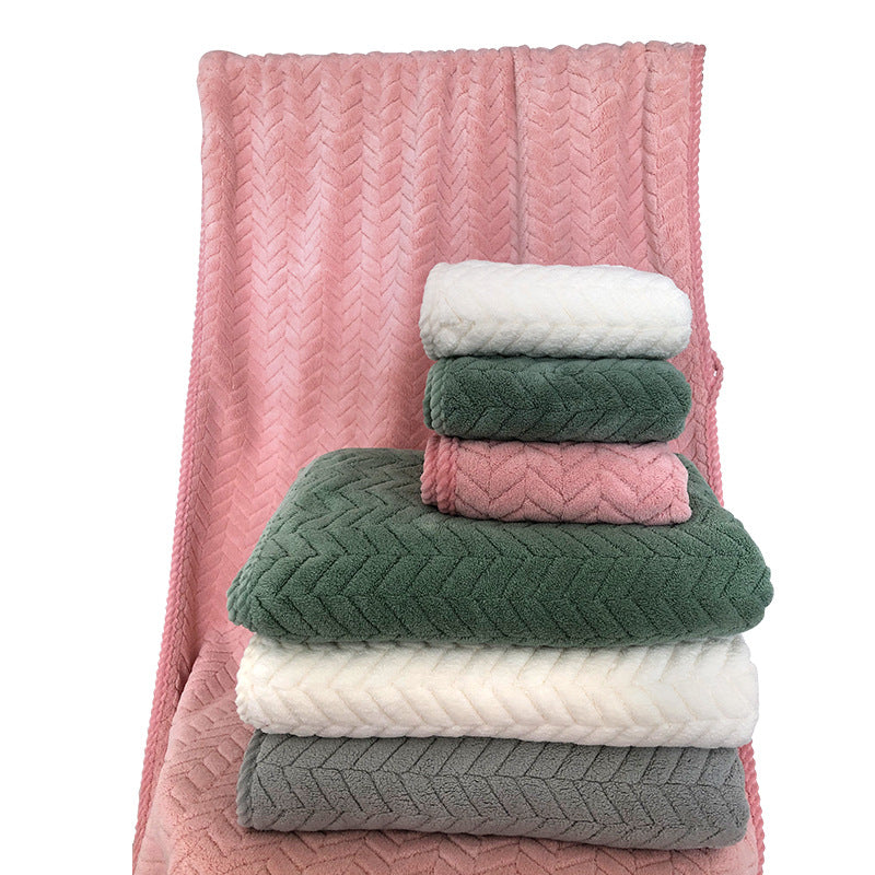 Cozy blanket with modern pattern Bowlift
