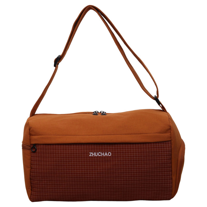 Sporty Travel Bag with Adjustable Shoulder Strap Bowlift