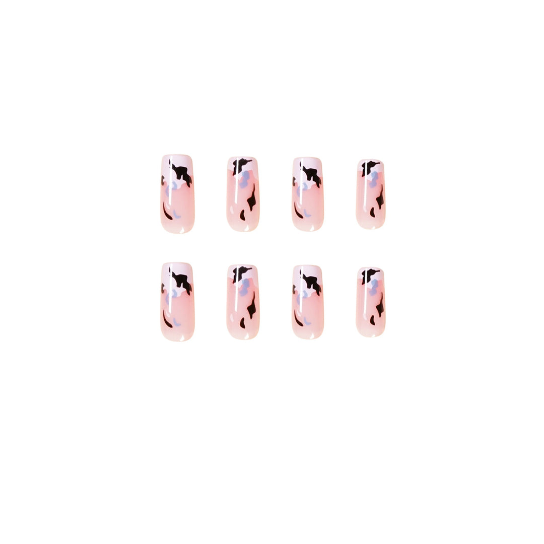 Artificial nail art with modern color pattern Bowlift