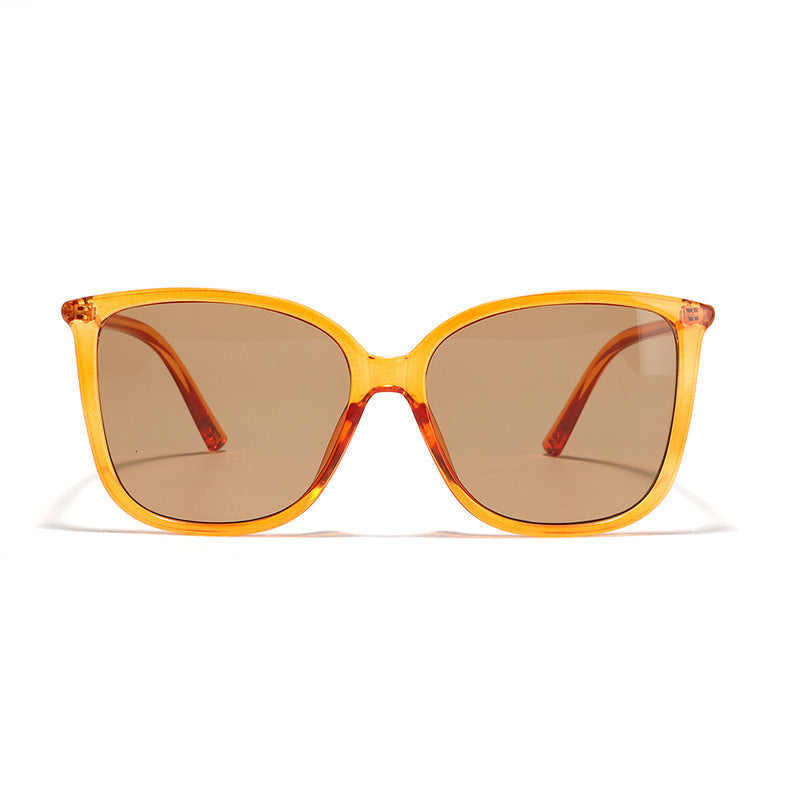 Ladies Cat-Eye Sunglasses with Luxurious Transparent Frame and UV Protection Bowlift