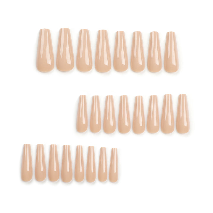 Artificial Nails in High Gloss Finish Bowlift