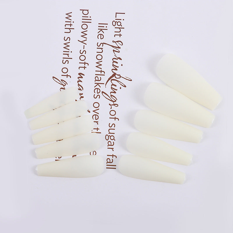 Elegant Fake Nails Bowlift