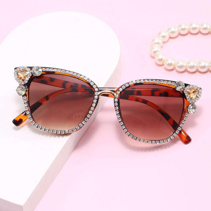 Women's Cat Eye Sunglasses with Sparkling Crystal Decorations Bowlift