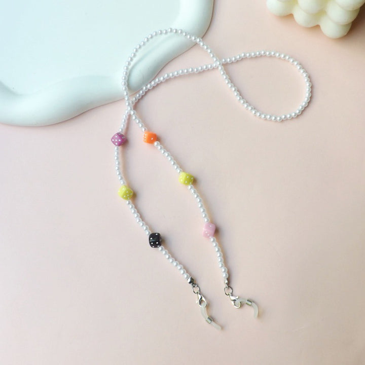Elegant pearl glasses chain Bowlift