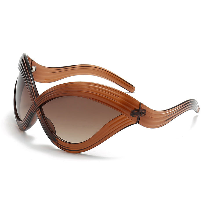 Women extraordinary sunglasses with curved design Bowlift