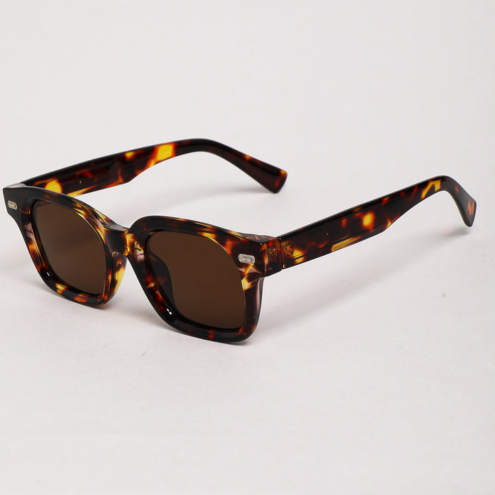 Ladies sunglasses in trendy retro design Bowlift