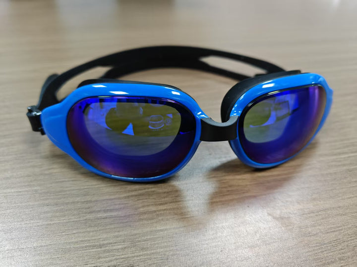 Swim goggles for clear vision and maximum comfort Bowlift