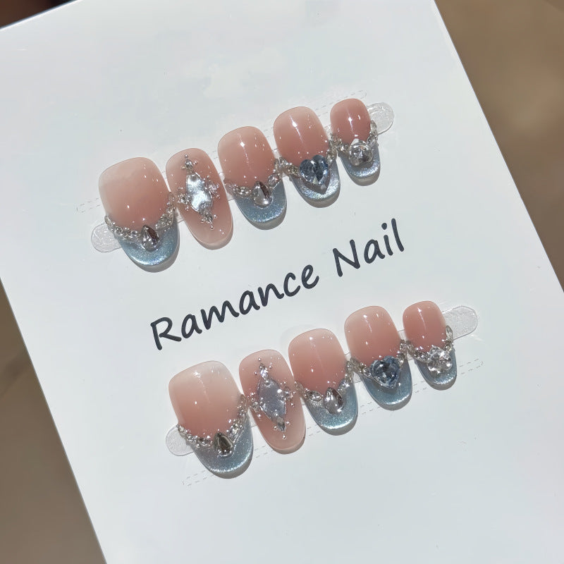 Elegant Press-On Nail Set Bowlift
