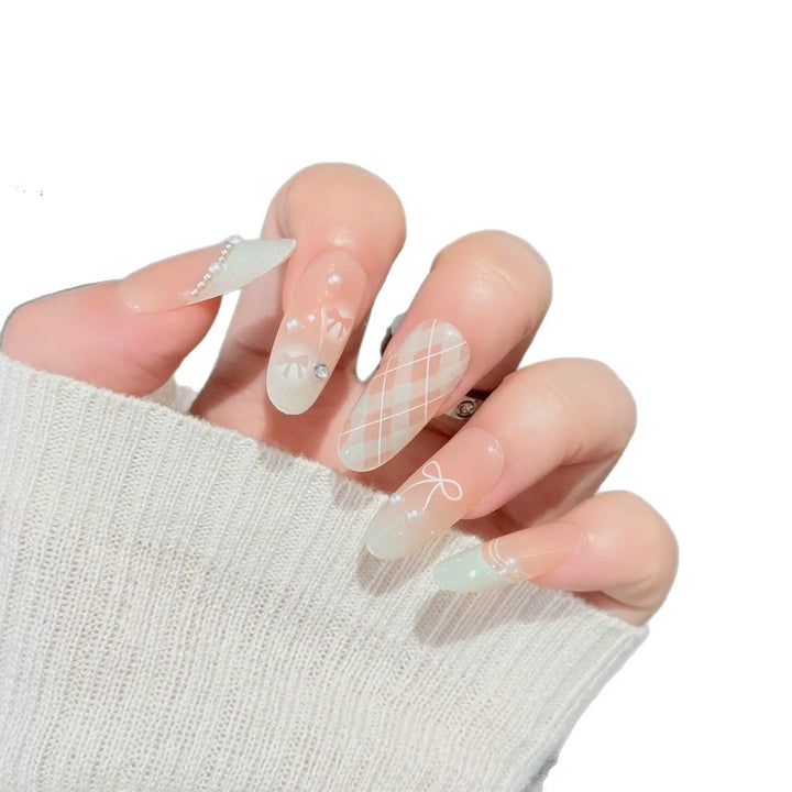 Decorative Press-On Nail Art Set Bowlift