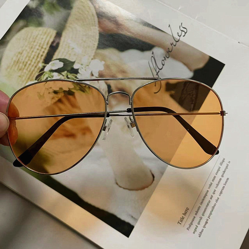 Vintage-Inspired Aviator Sunglasses Bowlift