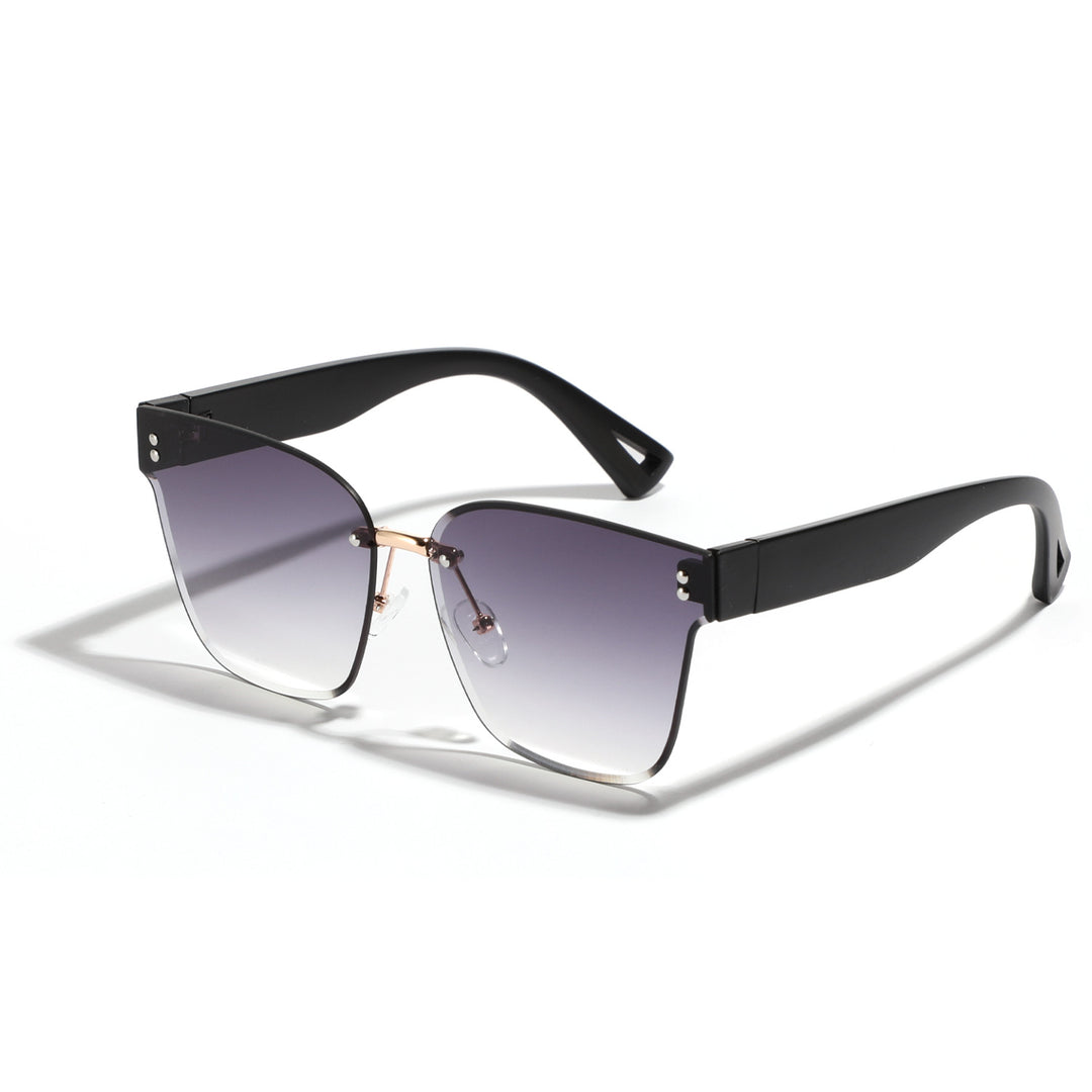 Ladies fashion sunglasses with elegant frame and wide lenses Bowlift
