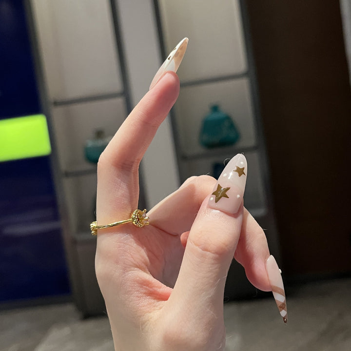 Artistic Press-On Nail Set Bowlift