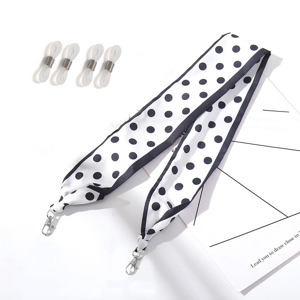 Fashionable fabric mask holder with floral motifs Bowlift