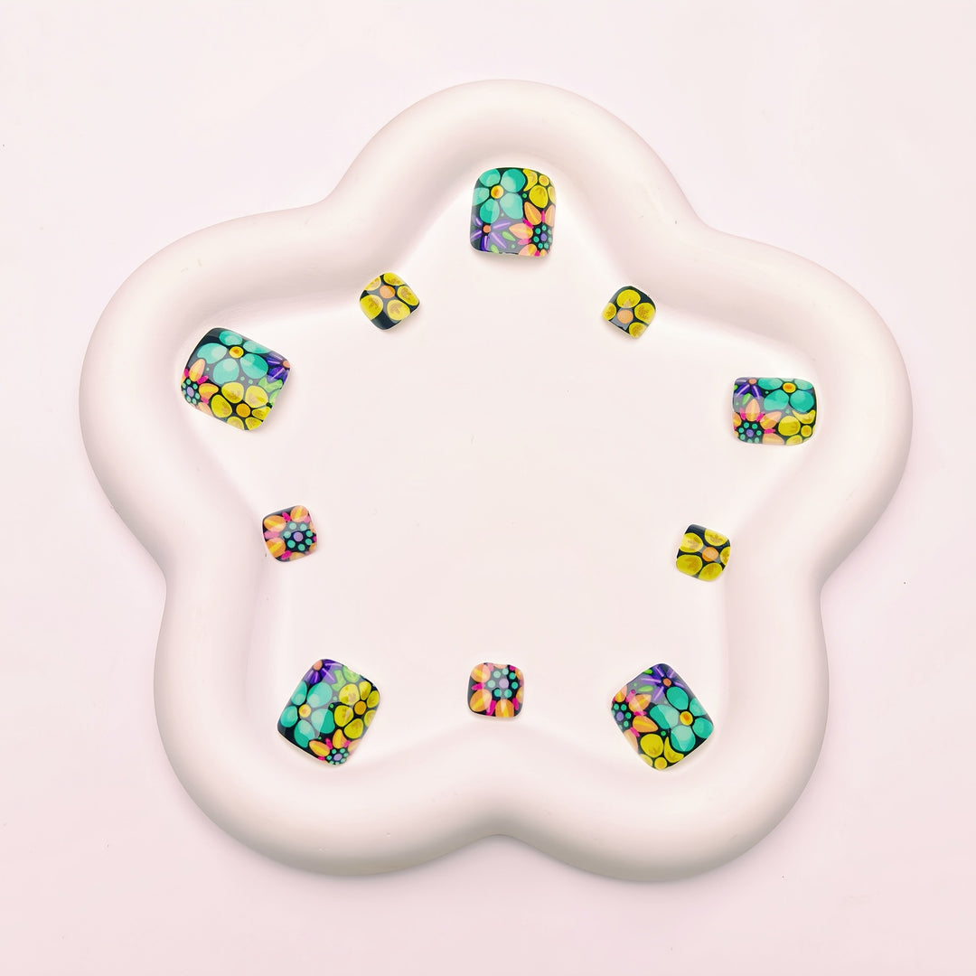 Decorative Floral Nail Art Bowlift
