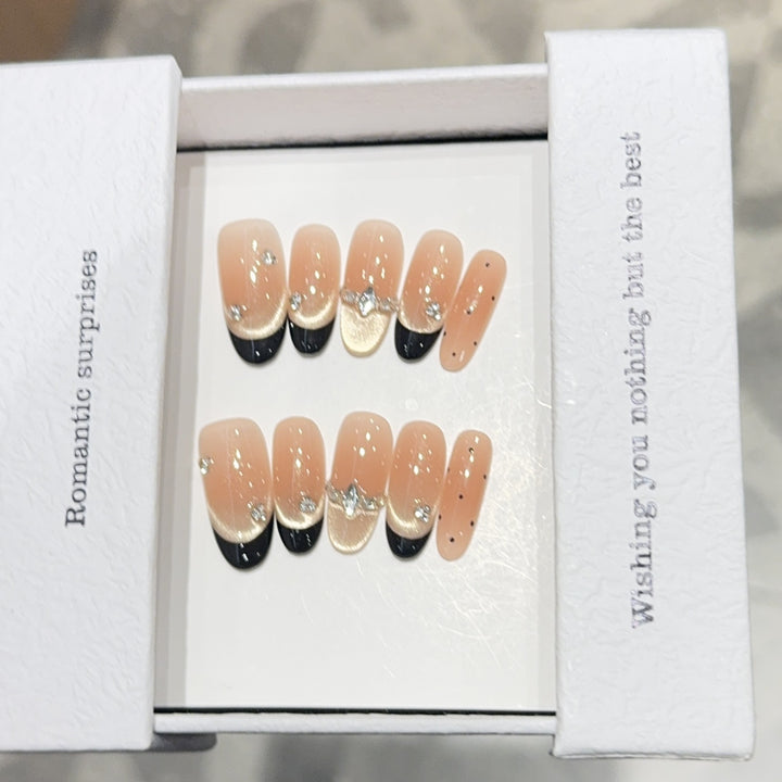 Artificial nails with Romantic Design Bowlift