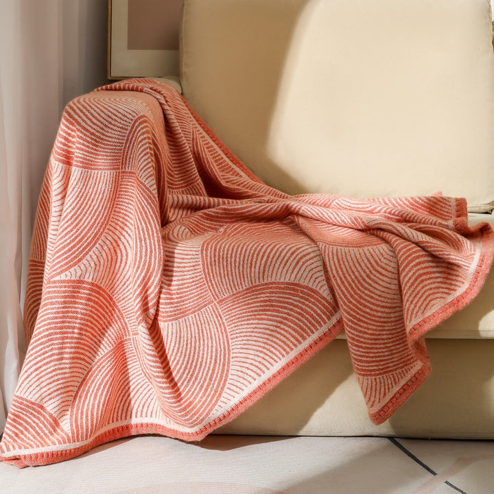 Women's exclusive and cozy knit blanket with geometric pattern Bowlift