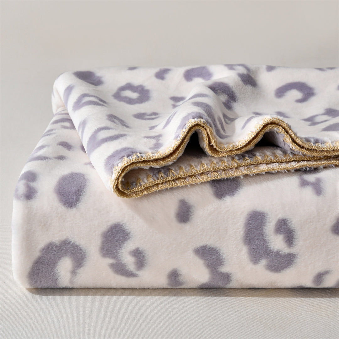 Luxury Leopard-Print Fleece Throw Blanket Bowlift