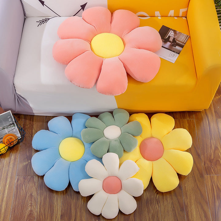 Plush Daisy Throw Pillow with Ribbed Velvet Petals Bowlift
