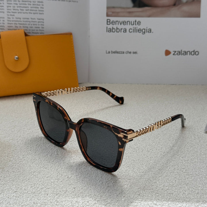 Oversized Retro Frame Sunglasses Bowlift