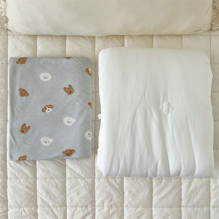 Unisex cotton pillowcase with cheerful bear design Bowlift