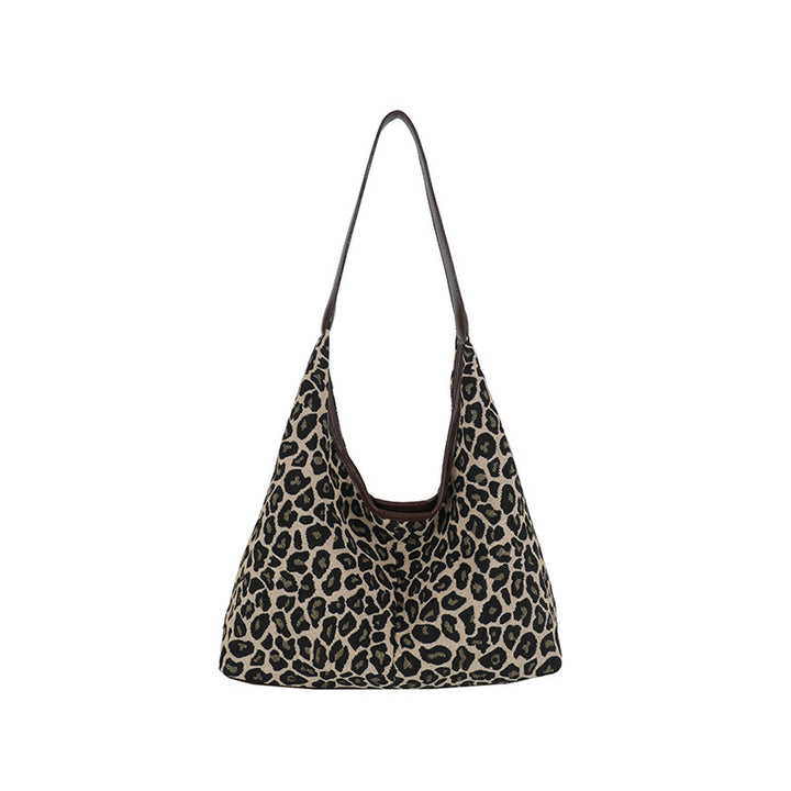 Stylish Leopard Print Hobo Bag Bowlift