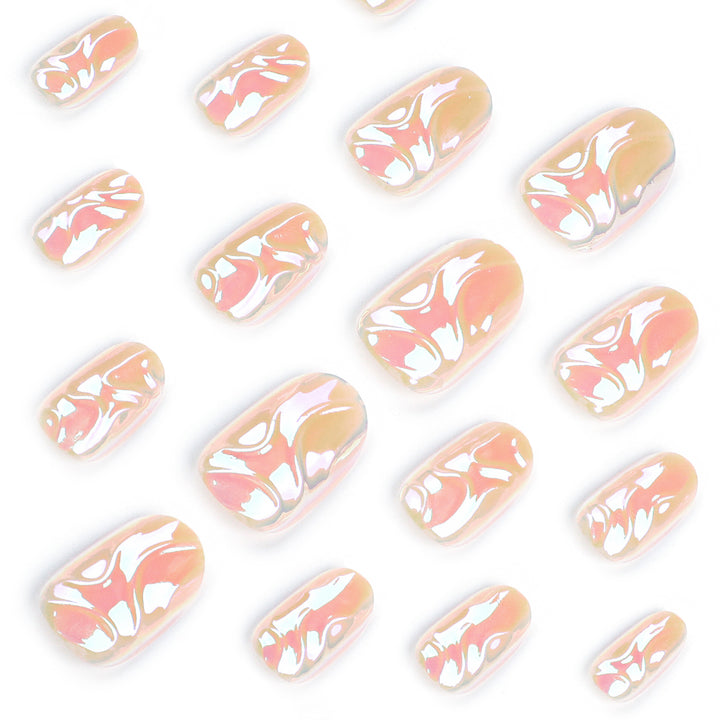 Artful nail art with unique holographic surface Bowlift