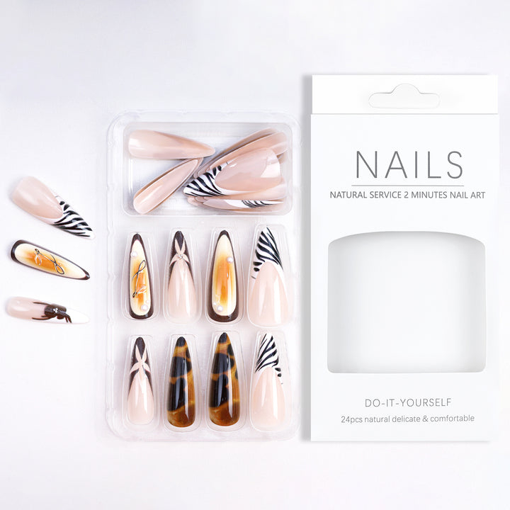 Artificial Nails in Elegant Natural Design Bowlift