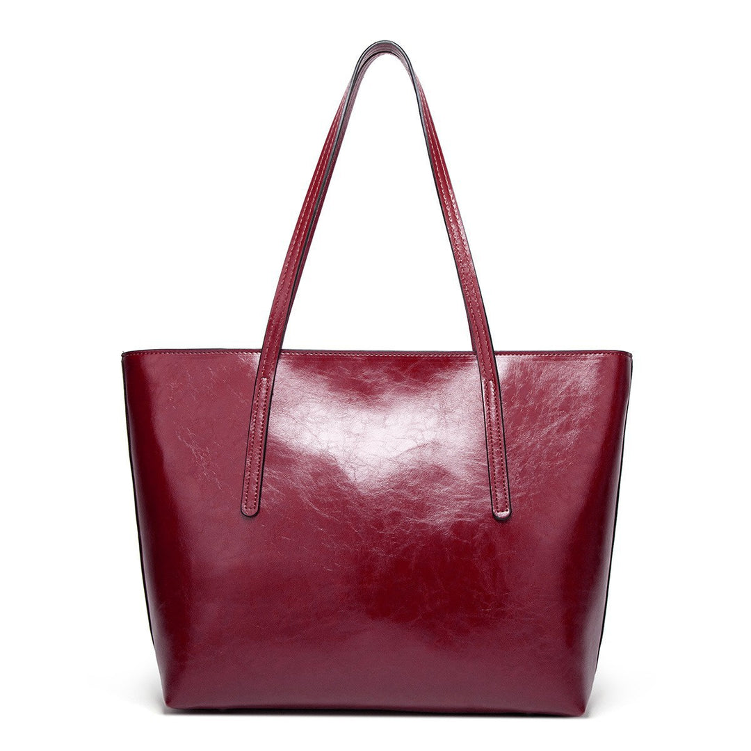 Elegant Handbag Made of High-Quality Leather Bowlift