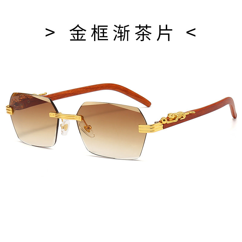 Ladies Designer Sunglasses with Artistic Wooden Frame and Elegant Glass Elements Bowlift