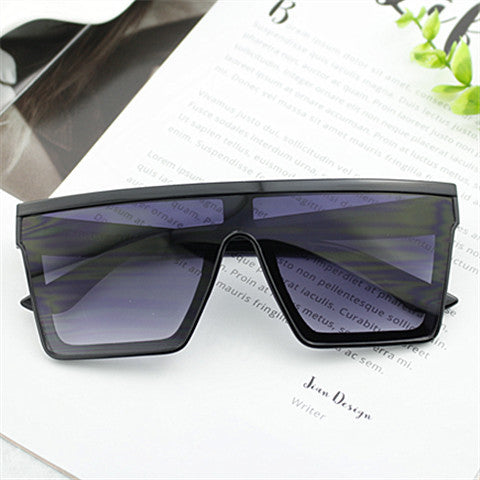 Women's Sporty Safety Goggles in Modern Shield Design Bowlift