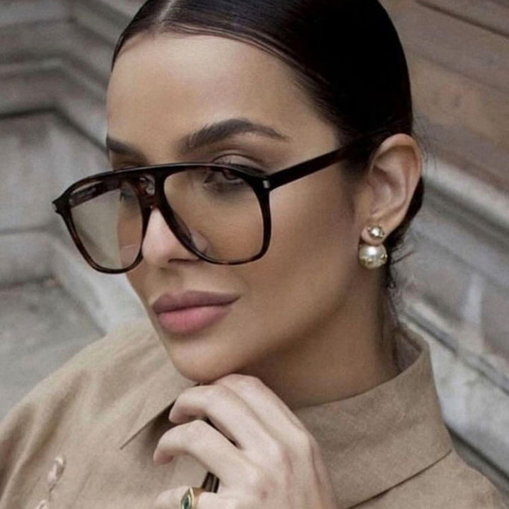 Women's sunglasses in trendy tortoise design Bowlift