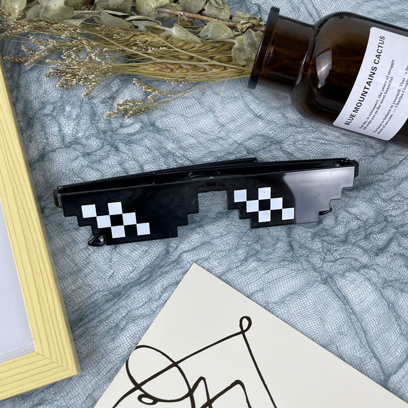 Bold Geometric Frame Sunglasses Bowlift