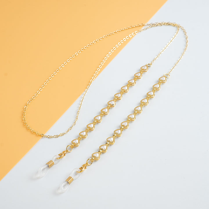 Elegant Pearl-Linked Eyewear Chain Bowlift
