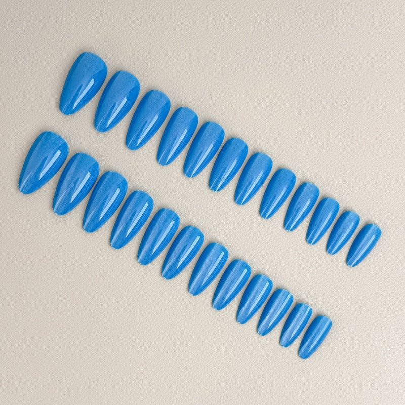 Elegant artificial nails with pointed design Bowlift