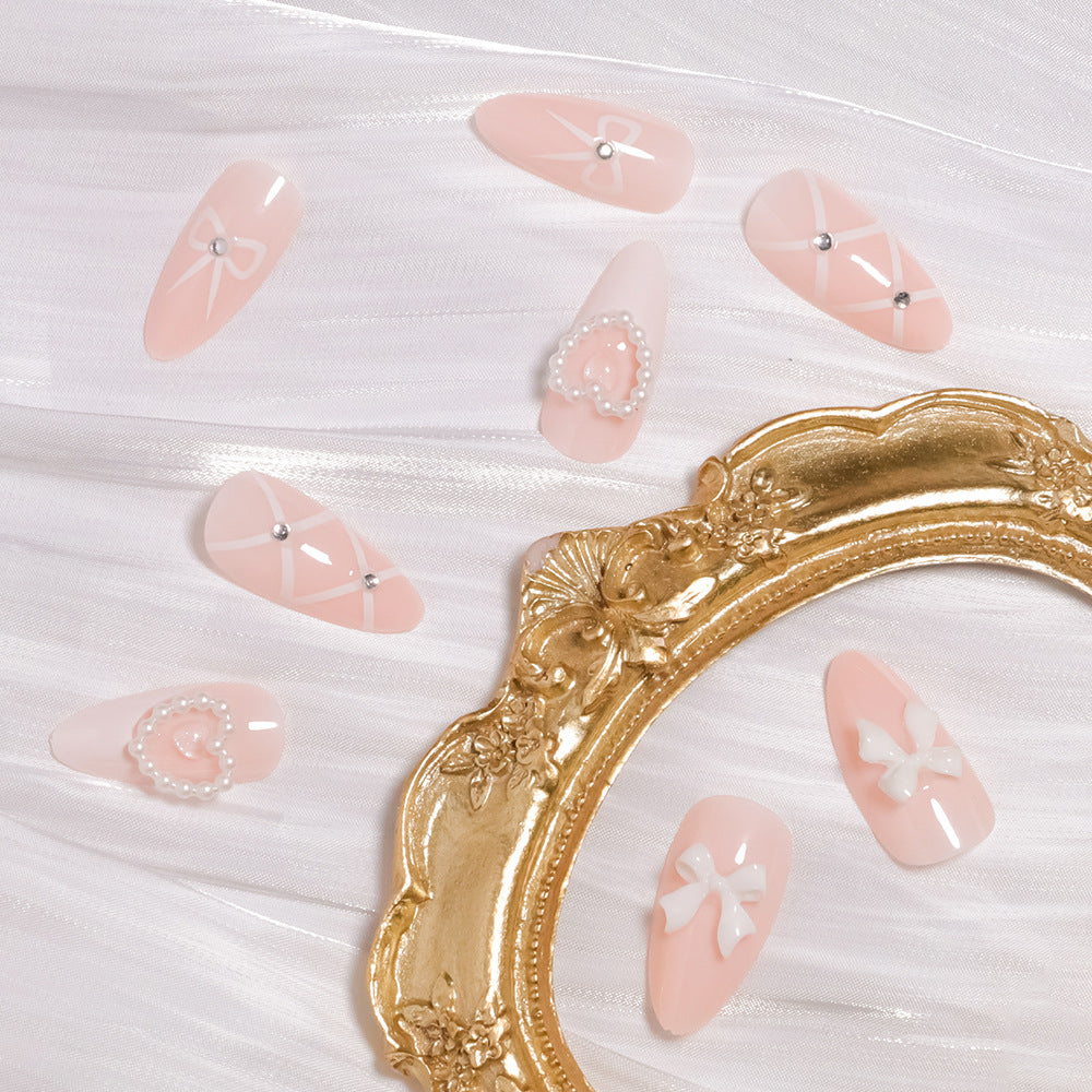 Heart-Accented Decorative Press-On Nails Bowlift