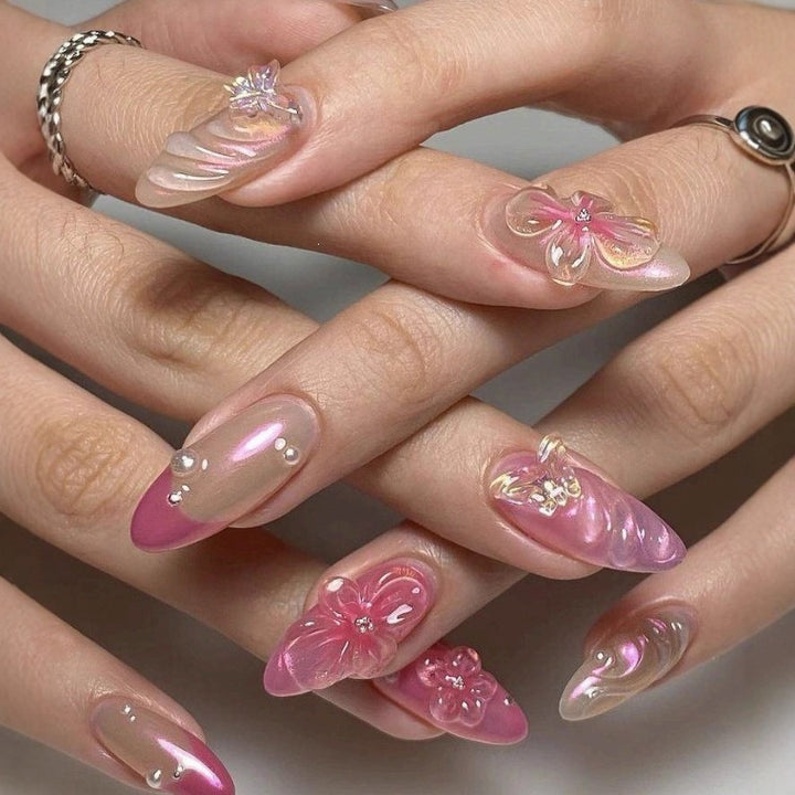 Artful Nail Tips Set with Leaf Accents Bowlift