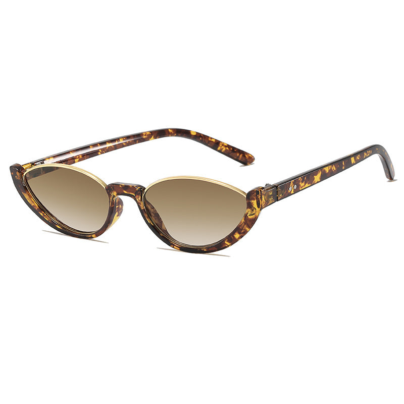 Retro-Inspired Clear Frame Cat Eye Sunglasses Bowlift