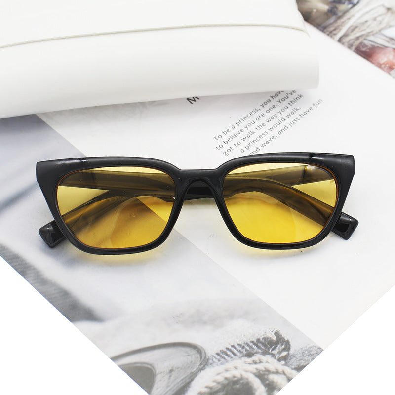 Women's geometric designer sunglasses in modern look Bowlift