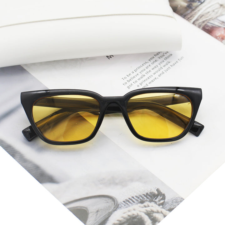 Women's geometric designer sunglasses in modern look Bowlift