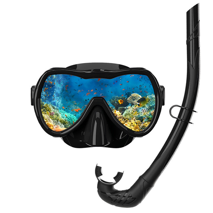 Diving mask with wide field of vision by Bowlift