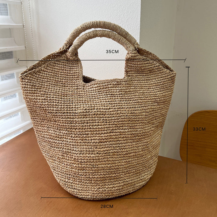 Handcrafted knitted bag with floral design Bowlift