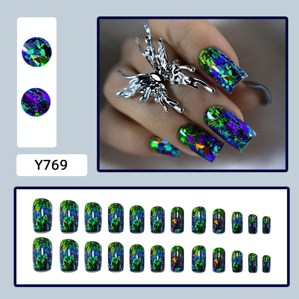 Glamorous artificial nails Bowlift