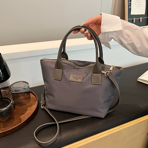 Elegant Structured Handbag Bowlift